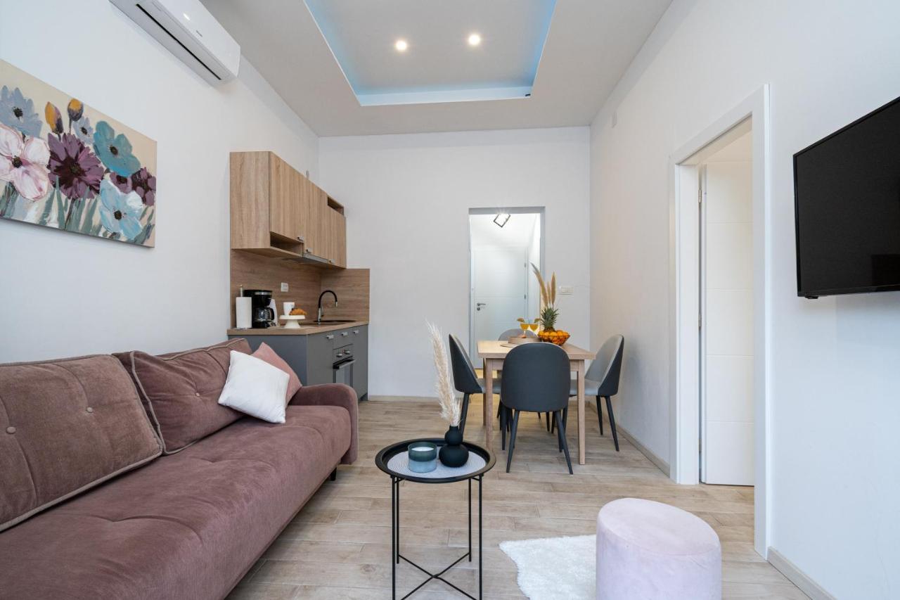 Apartments Palace Kolovare 扎达尔 外观 照片